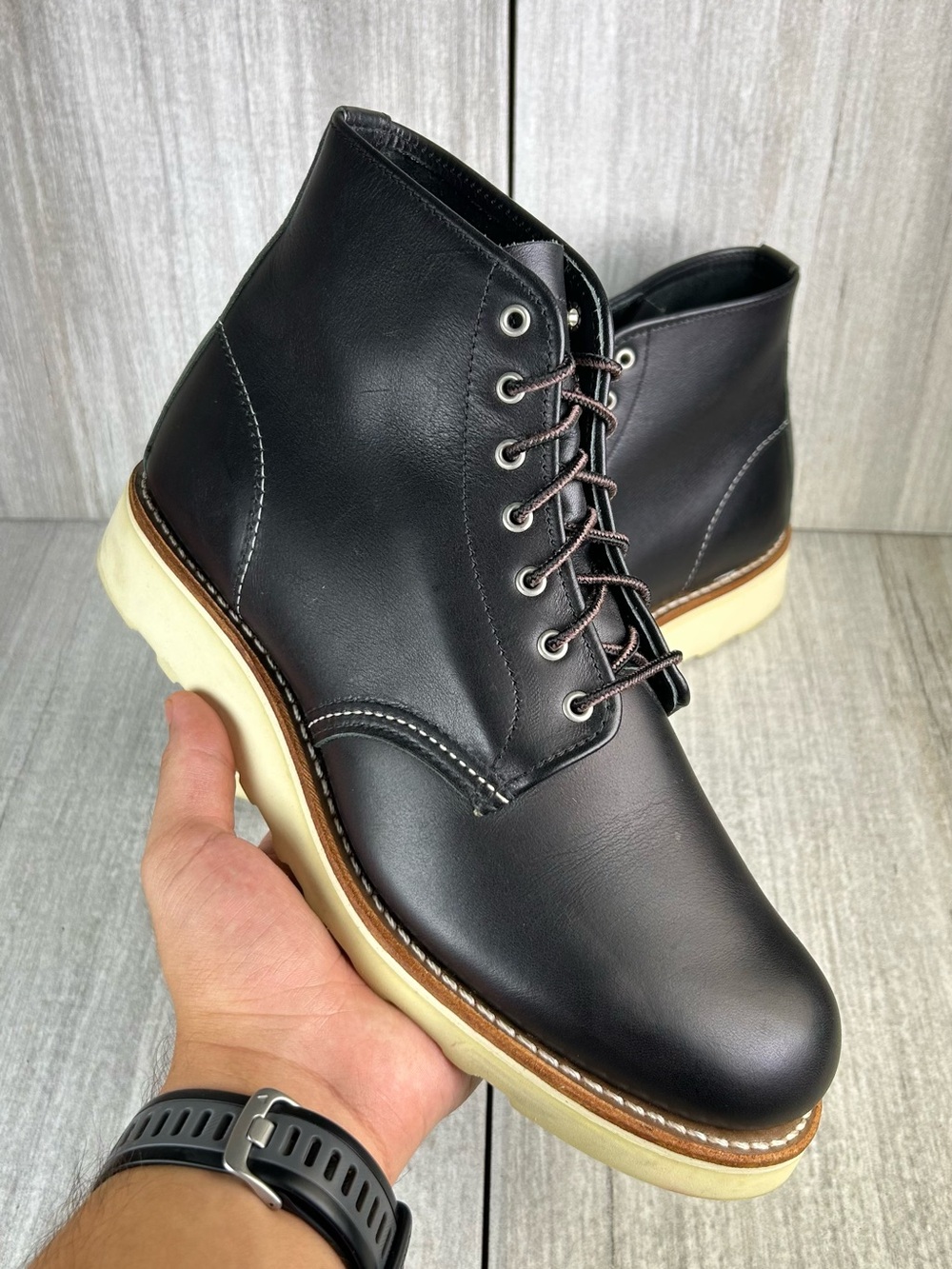 Red Wing 6-INCH ROUND toe boots